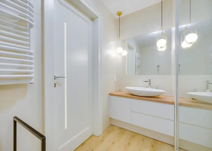 Prostywynajem Garrison Skyline Parking Apartament *