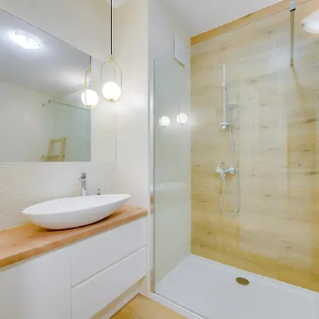 Prostywynajem Garrison Skyline Parking Apartamento Gdansk