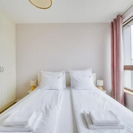 Prostywynajem Garrison Skyline Parking Apartamento Gdansk