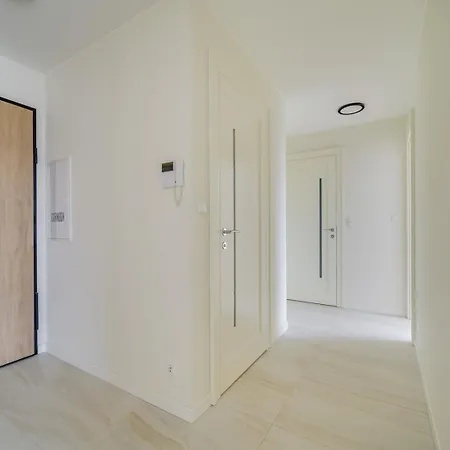 Apartamento Prostywynajem Garrison Skyline Parking