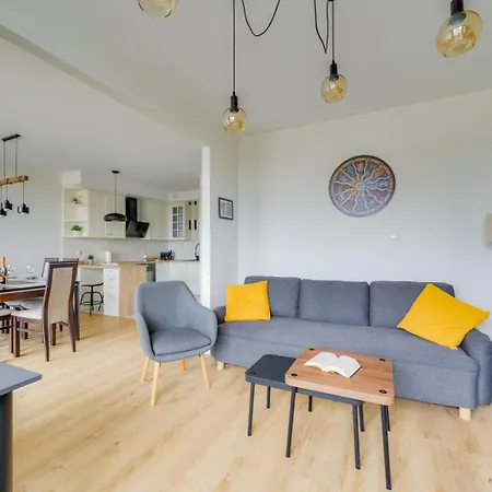 Apartman Prostywynajem Garrison Skyline Parking