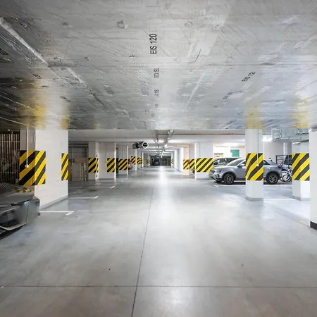 Апартаменты Prostywynajem Garrison Skyline Parking Гданьск